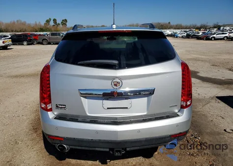 2015 Cadillac Srx Luxury Collection z USA, uszkodzony, nr VIN 3GYFNBE30FS523850